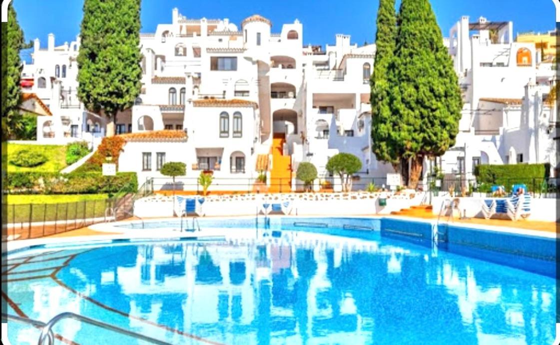 Apartamento Pueblo Evita Apartamento Benalmádena Exterior foto
