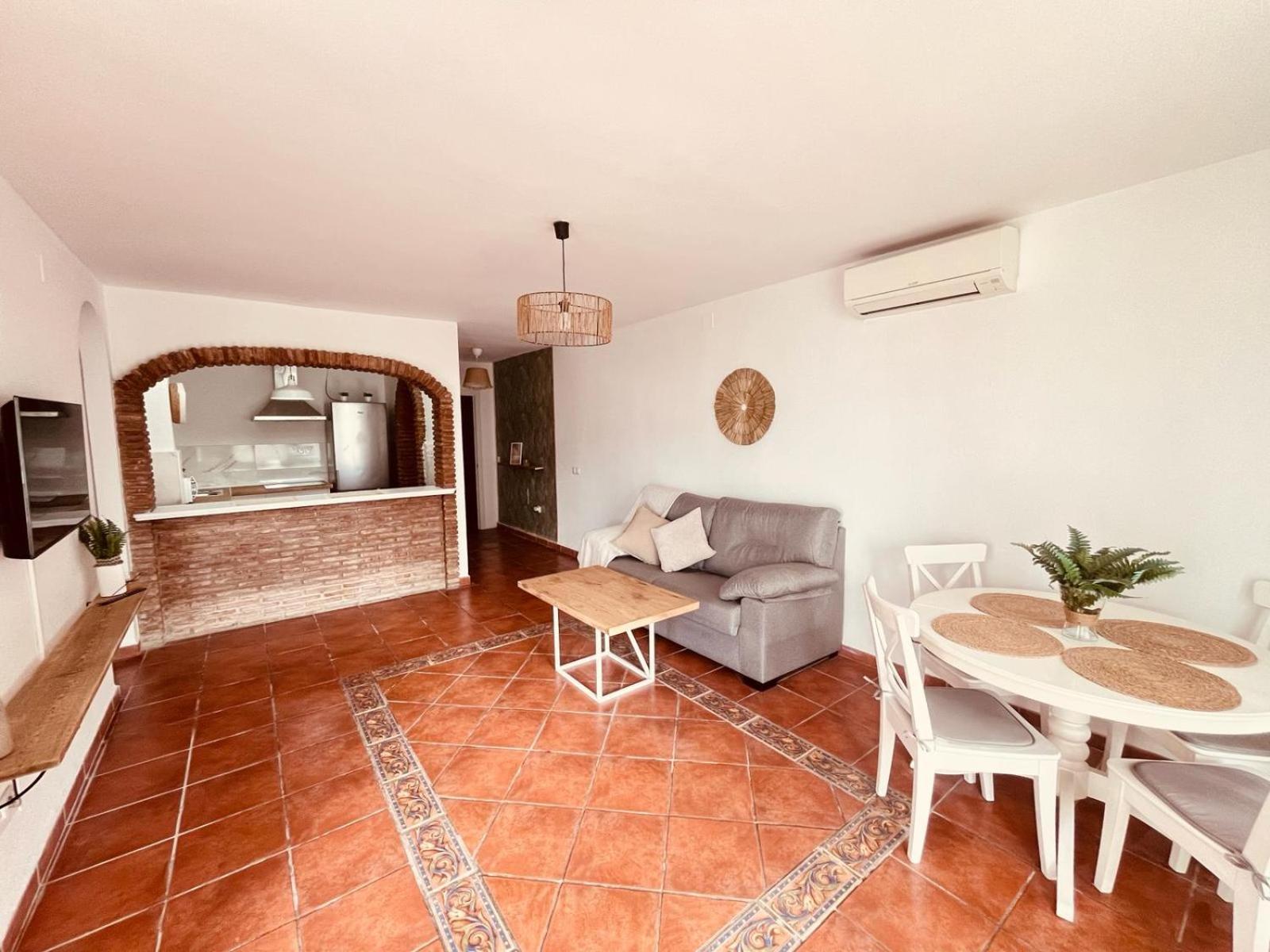 Apartamento Pueblo Evita Apartamento Benalmádena Exterior foto